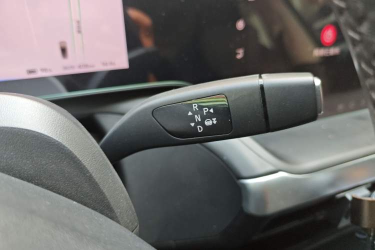 Used XPeng P7 2022 480E+ Gear Lever