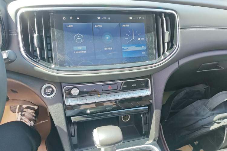 Used GAC Trumpchi GS8 2020 GS8S 390T Two-Wheel Drive Prestige Edition Audio And AC Panel