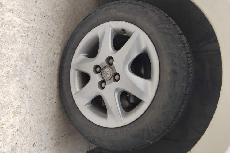 Used Toyota YARiS L Zhi Xiang 2017 1.5E CVT Dynamic Edition Right Front Wheel Hub