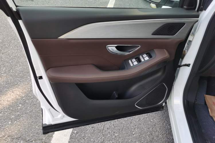 Used JETOUR X90 2024 1.6T DCT Qilin Edition 7-Seater