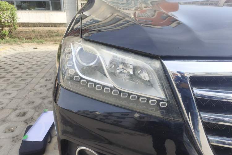 Used Haval H2 2014 1.5T Manual Two-Wheel Drive Elite Edition Right Front Headlight