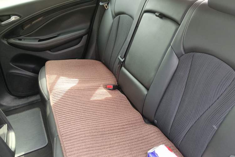 Used Buick Envision 2016 20T Two-Wheel Drive Leading Version Left Rear Seat