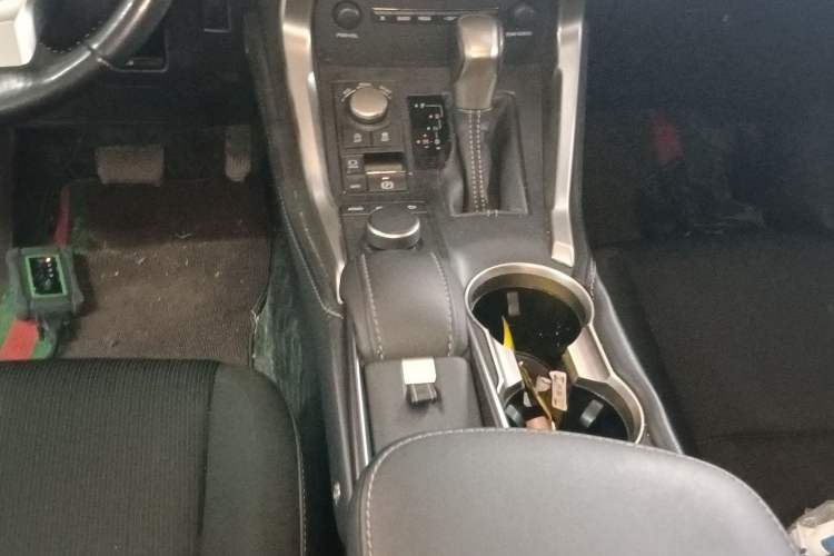 Used Lexus NX 2015 200 Front-Wheel Drive X-Trail SE Edition