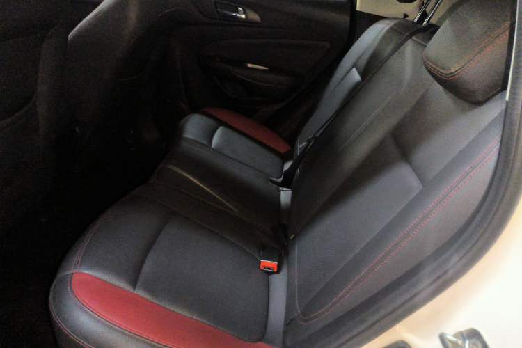 Used CHANGAN CS15 2016 1.5L Manual Fashion Edition Left Rear Seat