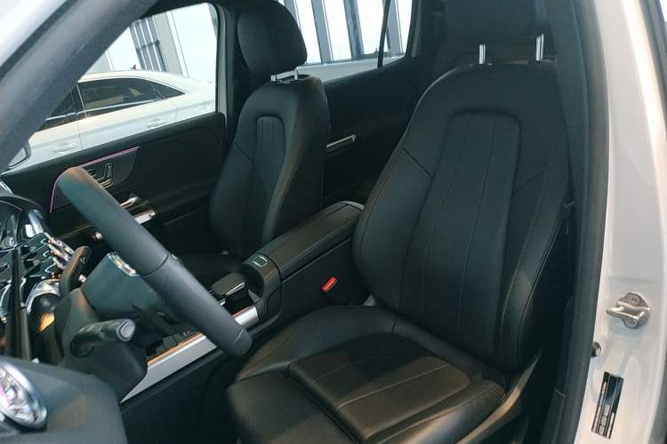 Used Mercedes-Benz GLB 2021 GLB 200 Fashion Model Left Front Seat