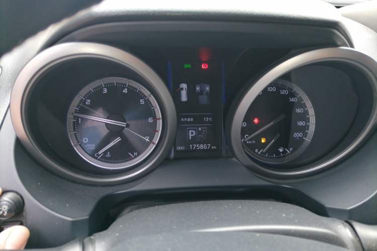Used Toyota Prado 2014 4.0L Automatic TX-L
