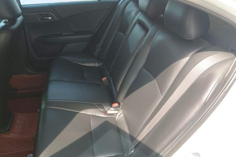 Used Honda Accord 2015 2.0L LX Comfort Edition
