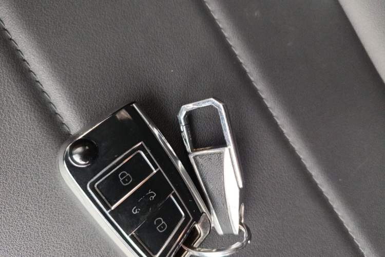 Used Volkswagen Bora 2023 200TSI DSG YueXing PRO Edition Vehicle Key