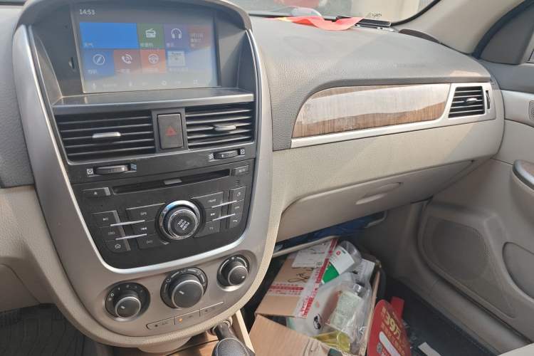 Used Buick Excelle 2015 1.5L Automatic Classic Model
