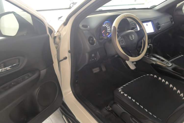 Used Honda XR-V 2015 1.8L EXi CVT Comfort Version Driver Seat