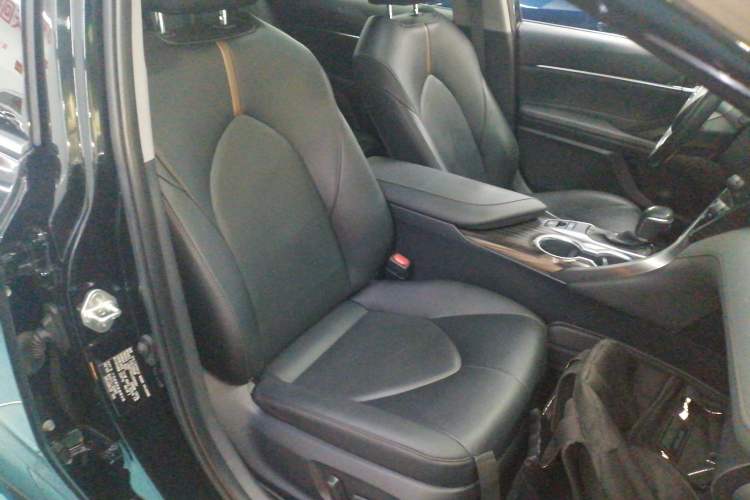 Used Toyota Camry 2019 Revised Version 2.0G Luxury Edition
