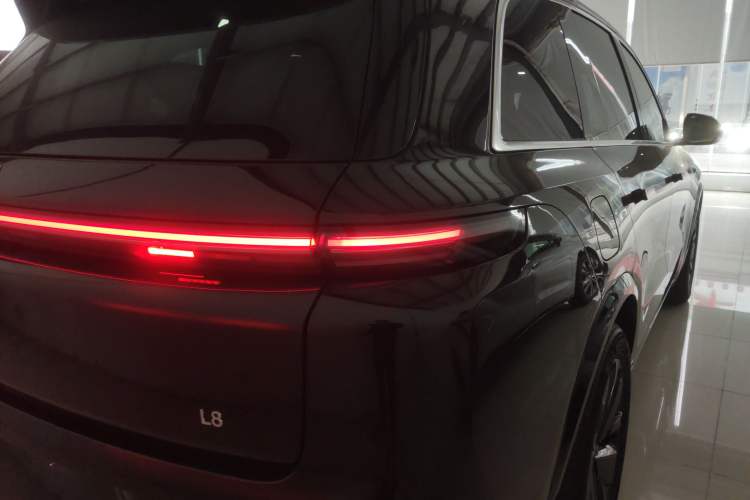 Used Li Auto L8 2025 Pro Smart Refresh Edition
