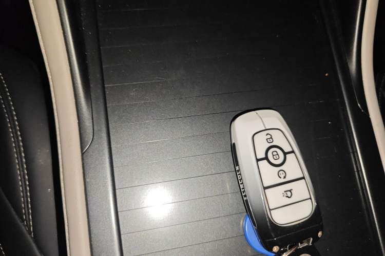 Used Lincoln Nautilus 2025 2.0T Four-Wheel Drive Luxury Edition
