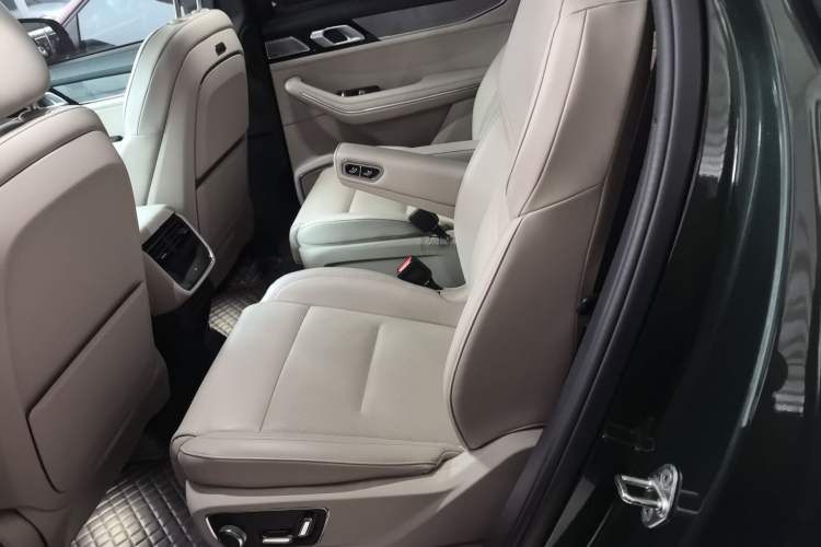 Used Lynk & Co 09 EM-P 2024 2.0TD EM-P Four-Wheel Drive ULTRA Six-Seater