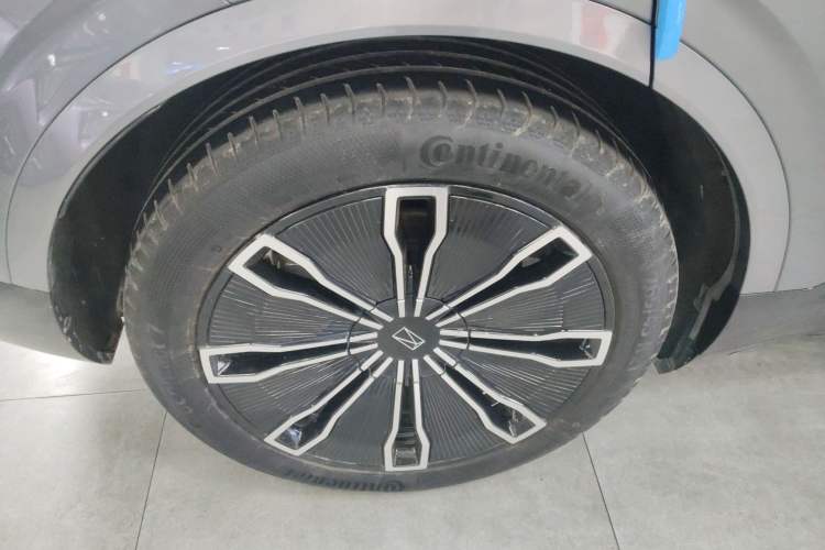 Used Avatr 07 2024 Max Extended-Range Edition Right Rear Wheel Hub