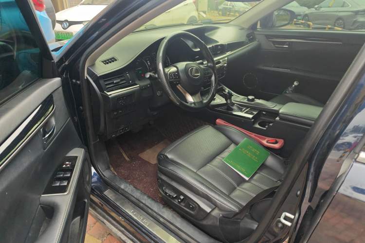 Used Lexus ES 2015 300h Comfort Edition