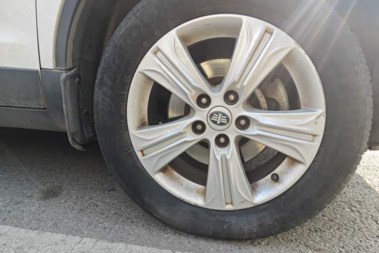 Used Bestune X80 2015 2.0L Automatic Comfort Anniversary Edition
