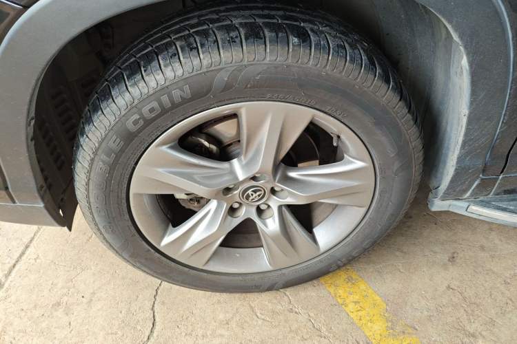 Used Toyota Highlander 2015 2.0T Two-Wheel Drive Luxury Edition 7 Seats Exterior 4