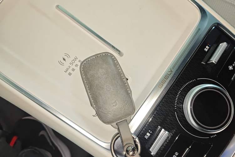 Used Geely Galaxy Xingjian 7 EM-i 2025 120km Flagship Edition