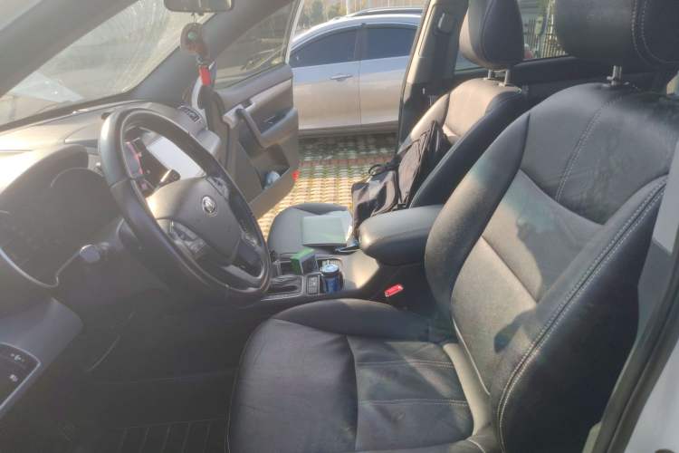 Used Kia Sorento 2013 2.4L 5-Seater Gasoline Comfort Version China IV Standard Left Front Seat