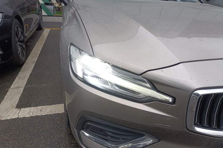 Used Volvo S60 2021 T4 Zhiyi Luxury Edition