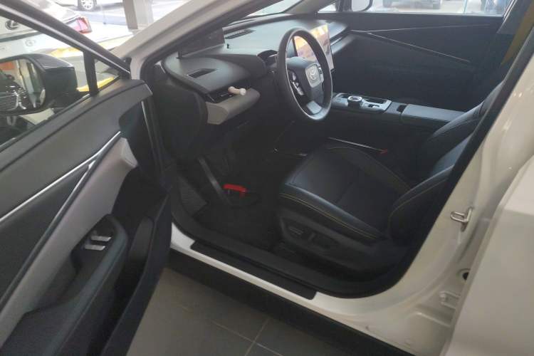 Used Toyota bZ5 2025 Model 550 PRO Smart Driving Edition Interior 3