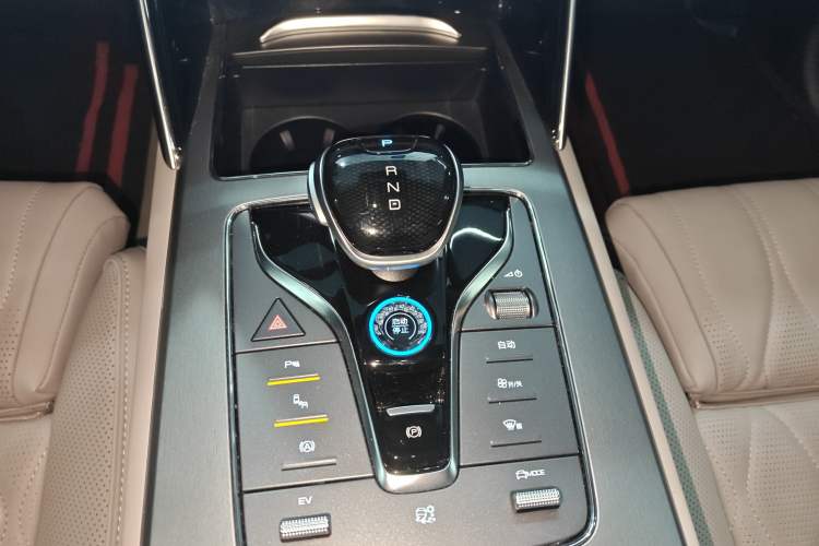 Used BYD Tang New Energy 2024 DM-i Glory Edition 112KM Flagship Model