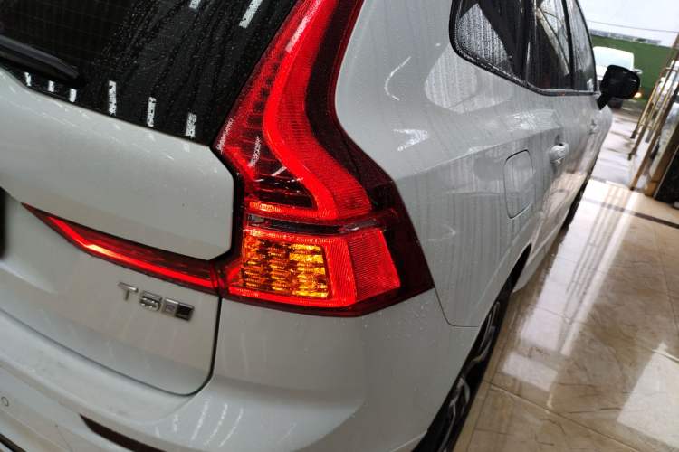 Used Volvo XC60 2020 T5 4x4 Smart & Dynamic Sport Edition