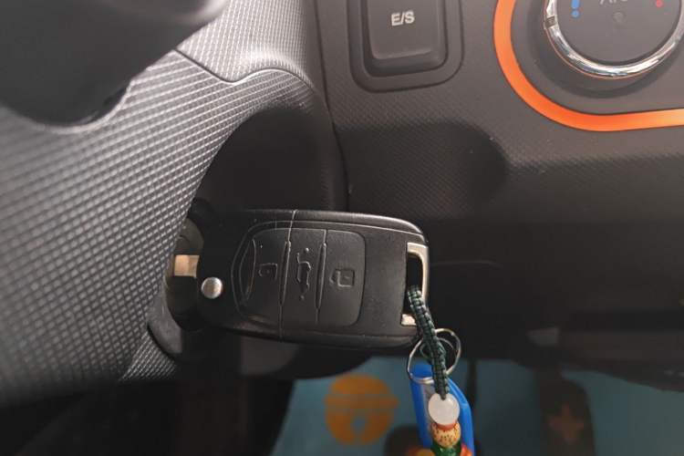 Used Wuling Hongguang MINIEV 2020 Enjoyment Model Lithium Iron Phosphate Vehicle Key