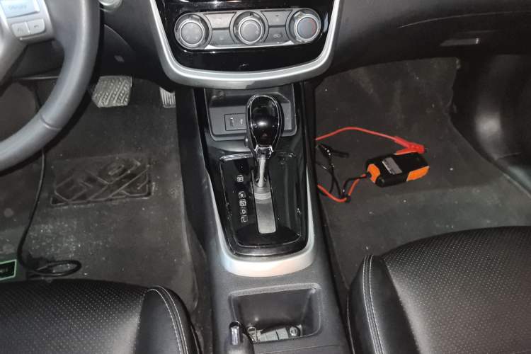 Used Nissan Tiida 2021 1.6L CVT Smart Drive Edition Gear Lever