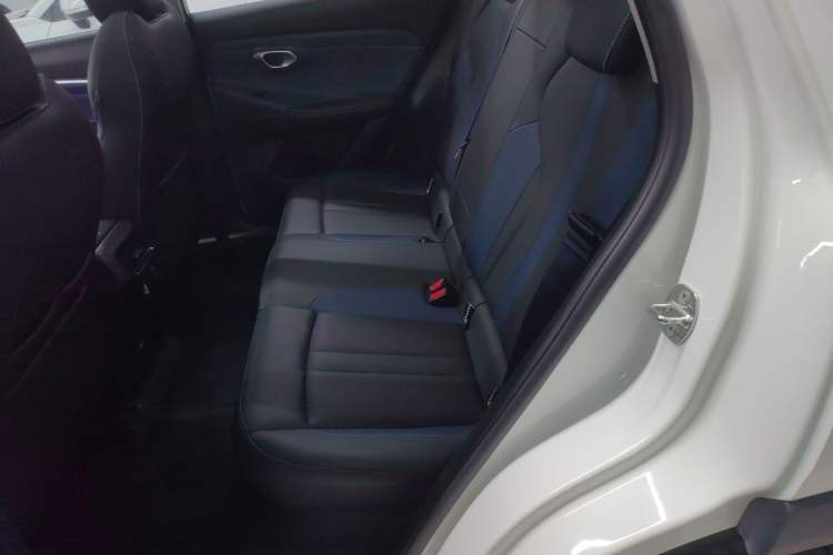 Used GAC Trumpchi GS3 2025 Shadow Speed 270T Enjoyment Edition Soaring to New Heights Left Rear Seat