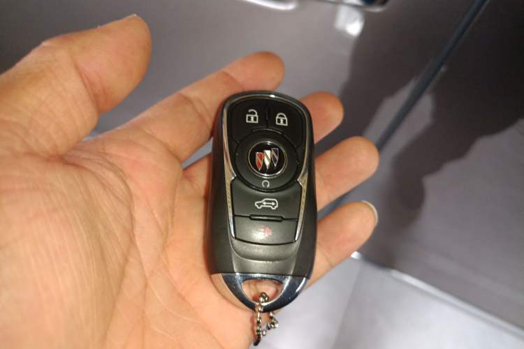 Used Buick GL8 2021 Land Cruiser Executive Class 652T Luxury Model
