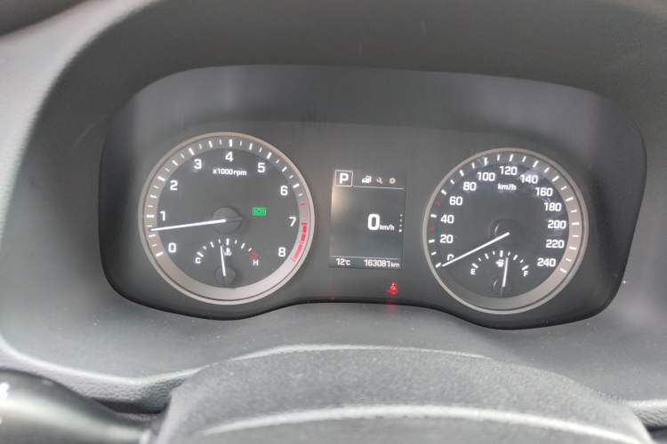 Used Hyundai Tucson 2015 1.6T Dual-Clutch Two-Wheel-Drive Smart Model Instrument Cluster