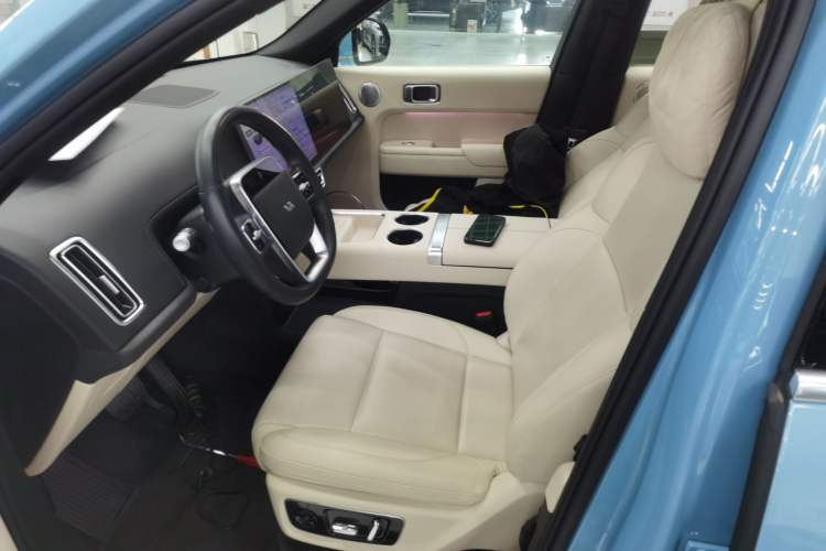 Used Li Auto L8 2024 Ultra Model
