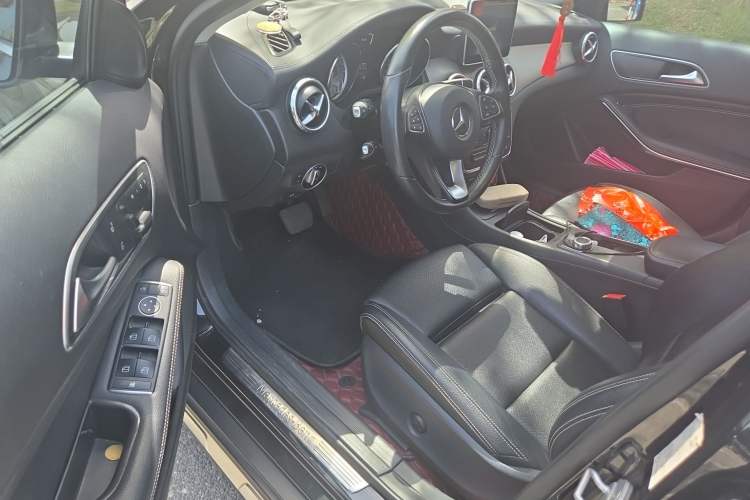 Used Mercedes-Benz GLA 2016 GLA 200 Fashion Model