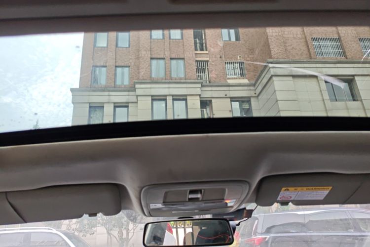 Used Roewe i6 New Energy 2017 45T Hybrid Connect & Smart Enjoyment Edition Headliner