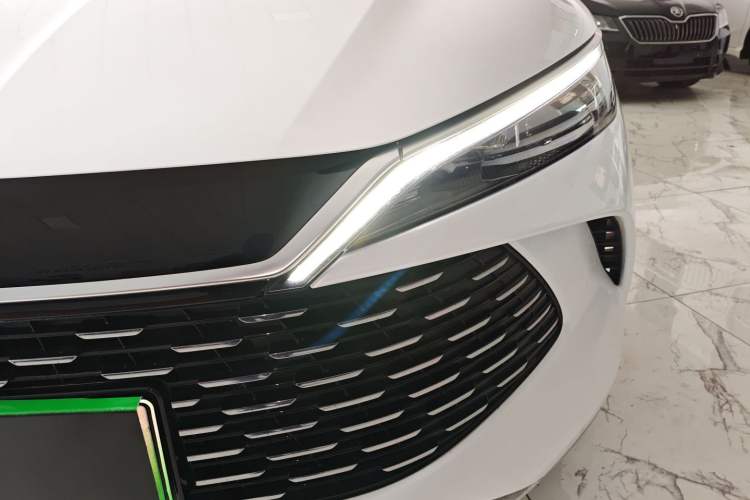 Used BYD Qin L 2024 DM-i 80KM Leading Model