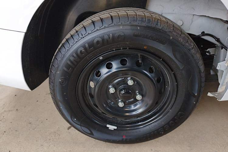 Used Wuling Hongguang New Energy 2024 All-Electric Model 300KM Standard Version
