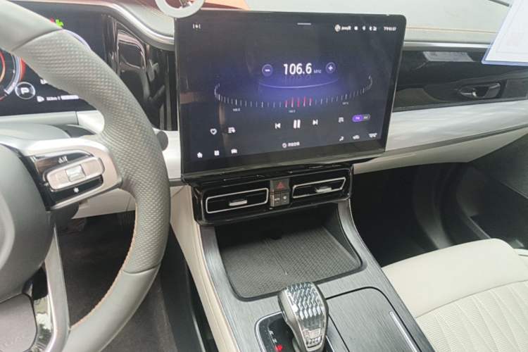 Used GAC Trumpchi GS8 2022 Flagship Series 2.0 TGDI Two-Wheel-Drive Prestige Edition (6-seater)
