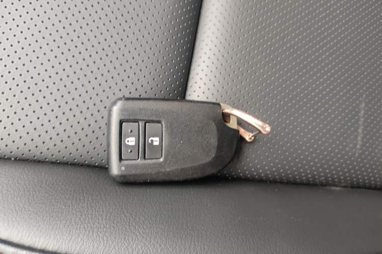 Used Toyota YARiS L Zhi Xuan 2022 X-Trail 1.5L CVT Luxury PLUS Edition