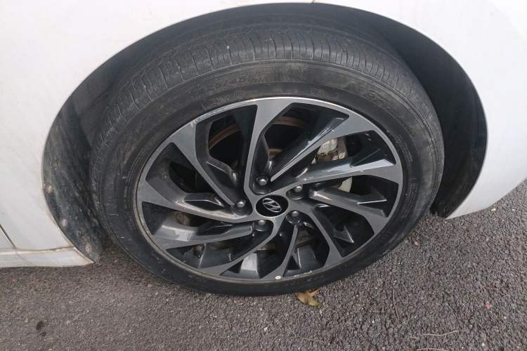 Used Hyundai Elantra (6th Generation / Lingdong) 2019 1.5L CVT ZhiXuan – Elite Version Right Front Wheel Hub