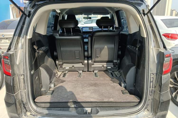 Used Honda Odyssey 2024 2.0L eHEV Sharp & Enjoy Edition