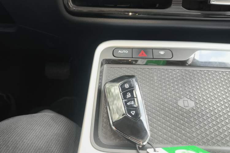 Used AION Y 2022 70 Tech Edition Lithium Iron Phosphate
