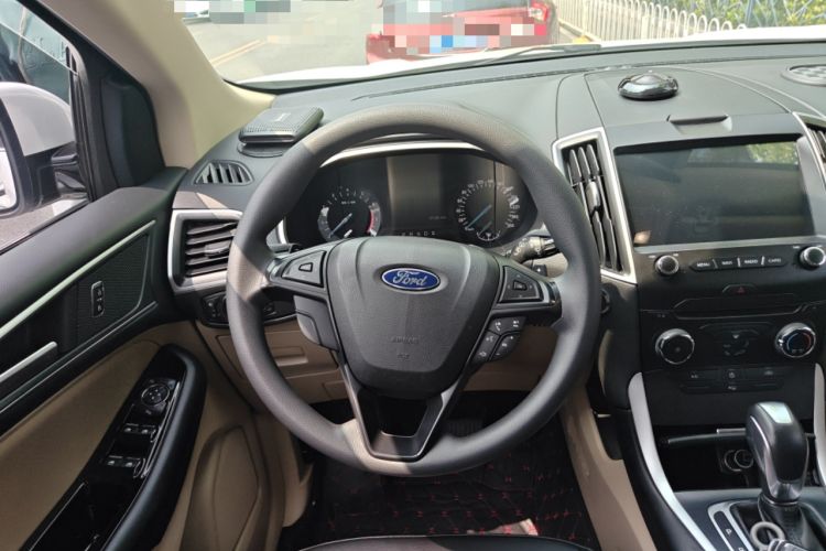 Used Ford Edge 2016 EcoBoost 245 Two-Wheel-Drive Titanium 5-Seater