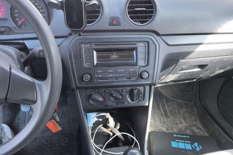 Used Volkswagen Jetta 2015 Value Edition 1.6L Manual Fashionable Style
