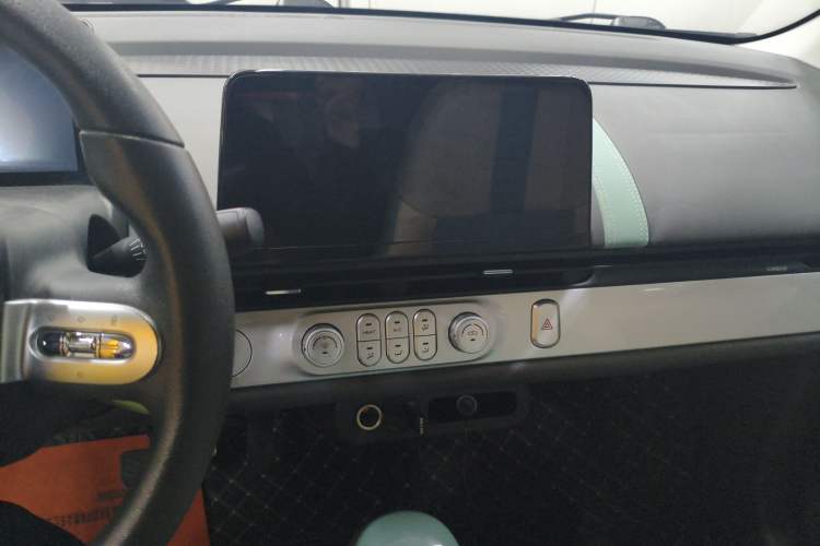 Used CHANGAN NEVO Lumin 2022 155 km – Refreshingly Sweet Edition Audio And AC Panel