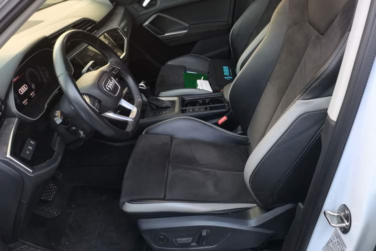 Used Audi Q3 2020 35 TFSI Fashion Dynamic Model