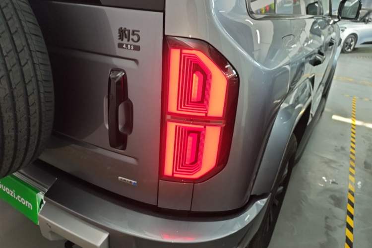 Used Formula Leopard 5 2025 TianShen Intelligent Driving Ultra Edition Right Rear Taillight