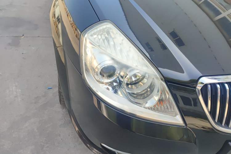 Used Buick Excelle 2011 1.6 LE-AT Right Front Headlight