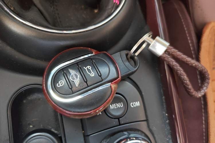 Used MINI Clubman 2016 Revised Version 1.5T COOPER Connoisseur Edition
